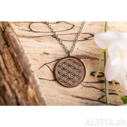 Fleur de vie sur noyer avec chaîne de 45 + 5 cm