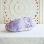 Meditationskissen Halbmond in flieder 40 x10 cm von The Spirit of OM – Bild 3