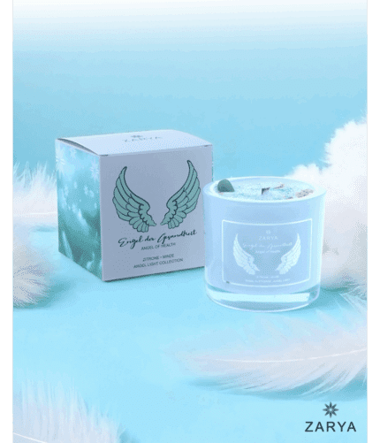 Engel der Gesundheit vor Federn