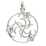 Anhänger Triple OM mit Topaz